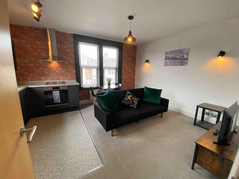 Apartament 1 Bed Flat With Parking Near Town Centre Emsworth Zewnętrze zdjęcie